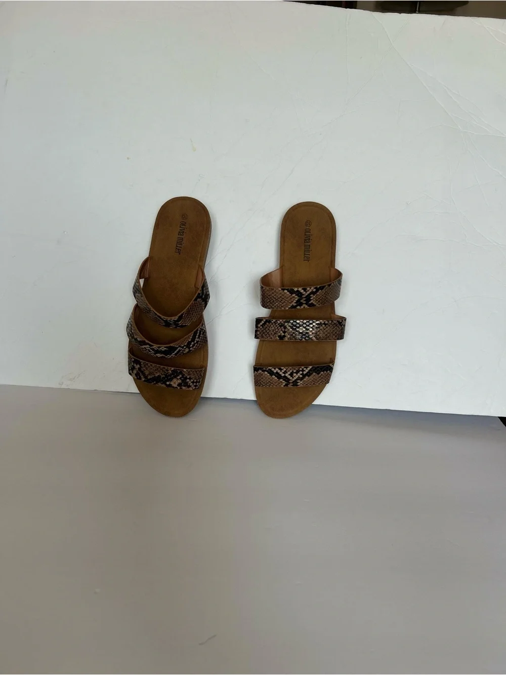 Olivia Miller Globe Trotting Sandals in Brown Snakeskin  Size 10